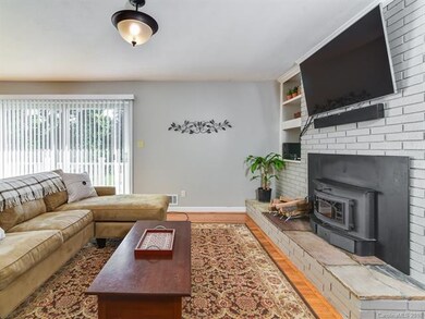 Fresh paint, hardwood floors, built-ins!