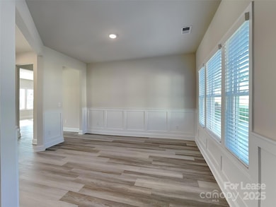 212 Queenshall Rd, Mooresville, NC 28117 - photo 5