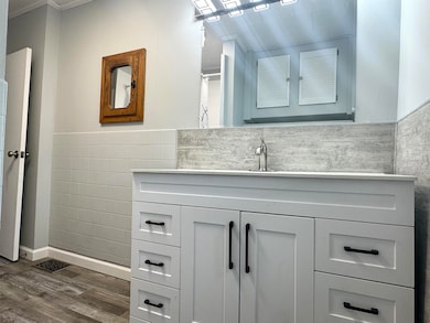 217 Clyde St, Newport, VT 05855 - photo 5