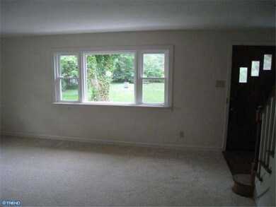 16 Hiawatha Rd, Somerdale, NJ 08083 - photo 2