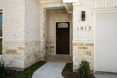 1917 Wavell St, Houston, TX 77088 - photo 4