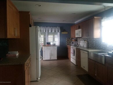 640 Palm St, Scranton, PA 18505 - photo 4