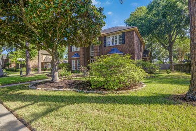 1403 Silverleaf Dr, Friendswood, TX 77546 - photo 2