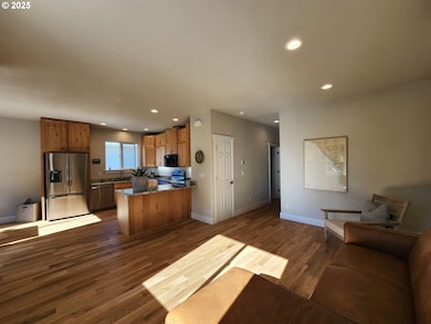 891 Division St NE, Bandon, OR 97411 - photo 7