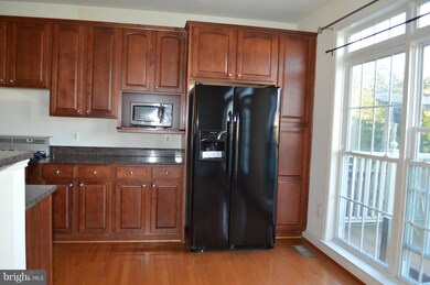 25878 Commons Square, Chantilly, VA 20152 - photo 5