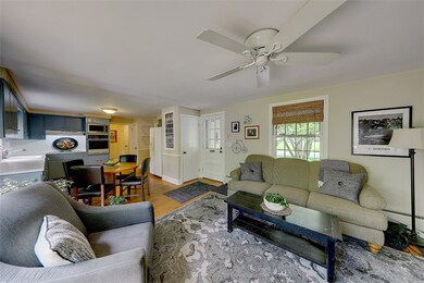 10 Wildflower Rd, Barrington, RI 02806 - photo 5