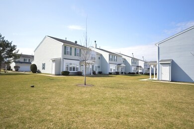 1905 Cherrywood Ct, Joliet, IL 60435 - photo 2