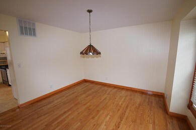9 Hidden Pond Ln, Holmdel, NJ 07733 - photo 5