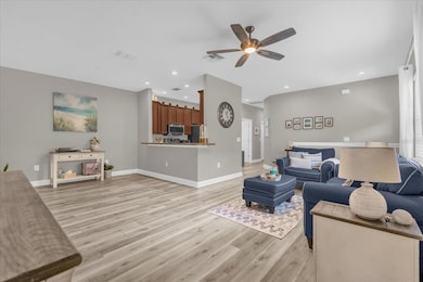 13328 Fountainbleau Dr, Clermont, FL 34711 - photo 6