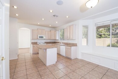 2754_e_michelle_way_MLS_HID1127992_ROOMk