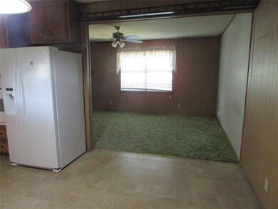 304 S Garrett Ave, Ennis, TX 75119 - photo 7