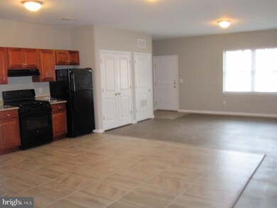 134 William St unit B, Hightstown, NJ 08520 - photo 2