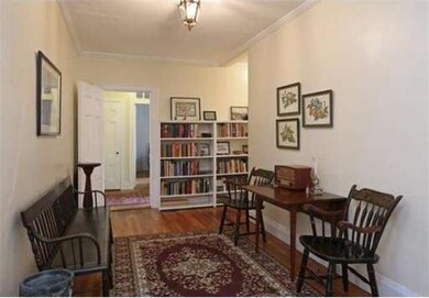 983 Memorial Dr unit 202, Cambridge, MA 02138 - photo 2