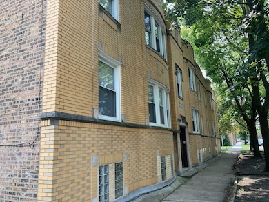 5254 W Wolfram St, Chicago, IL 60641 - photo 3