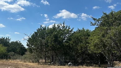 395 Rohrbuch Rd, Pipe Creek, TX 78063 - photo 2