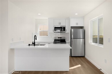 102 E Avenida San Gabriel unit C, San Clemente, CA 92672 - photo 3