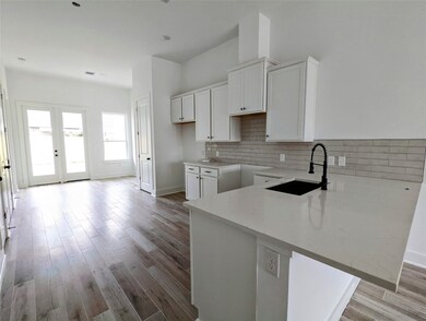 9120 Peachtree St, Houston, TX 77016 - photo 7