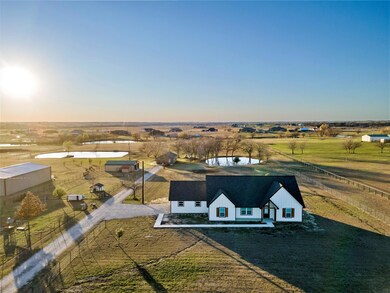 105 Hawk Ridge, Decatur, TX 76234 - photo 2