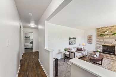 5-web-or-mls-1279-bronwyn-ave