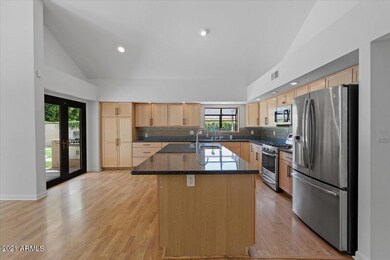 6233 N 5th Place, Phoenix, AZ 85012 - photo 6