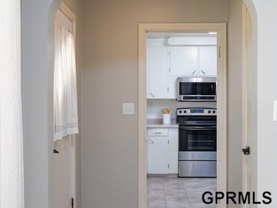 308 Crest Rd, Papillion, NE 68046 - photo 5