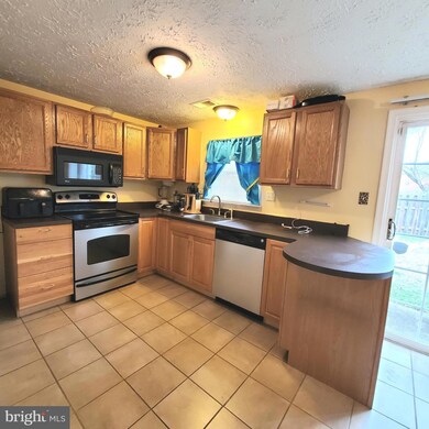 7251 Sheila Turn, Clinton, MD 20735 - photo 6