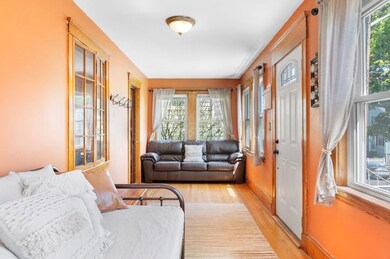 40 Jasper St, Saugus, MA 01906 - photo 5