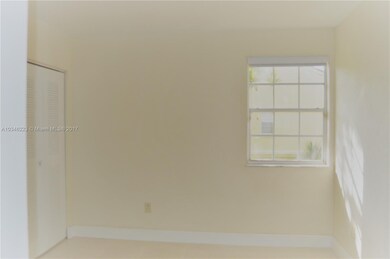 18340 NW 68th Ave unit K, Hialeah, FL 33015 - photo 5