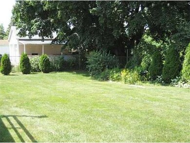 36 State St, Chicopee, MA 01013 - photo 6