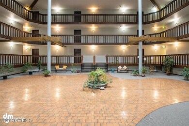 02-Lobby_ELI03929-HDR