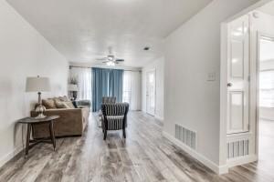 922 Tamara Ln, Grand Prairie, TX 75051 - photo 7