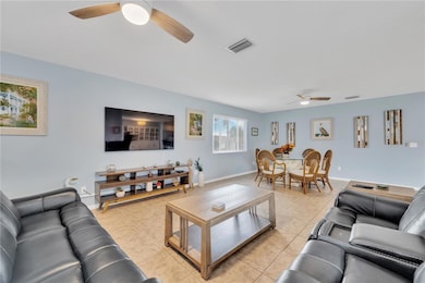 2401 Riverbluff Pkwy unit V240, Sarasota, FL 34231 - photo 5