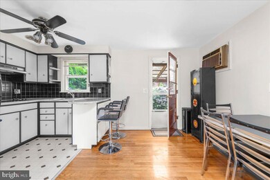 1619 W Livingston St, Allentown, PA 18102 - photo 6