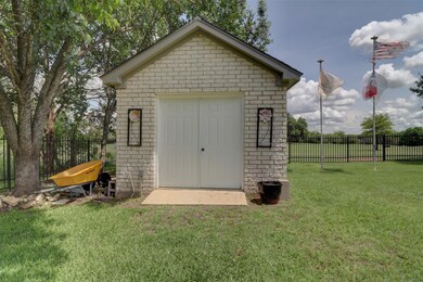 17072 Faircrest Dr, Whitney, TX 76692 - photo 2