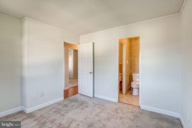 817 W Maple Ave, Sterling, VA 20164 - photo 7