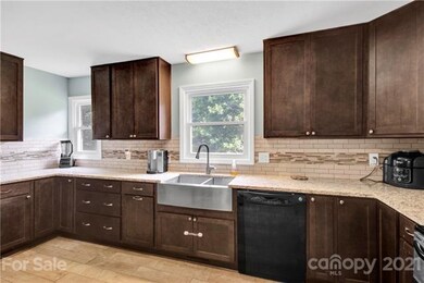 1940 Kendrick Cir, Shelby, NC 28152 - photo 2