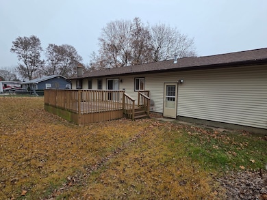 28660 Woodside Dr, Rock Falls, IL 61071 - photo 4