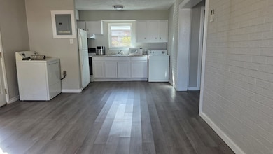 601 N B St unit A, Midland, TX 79701 - photo 2