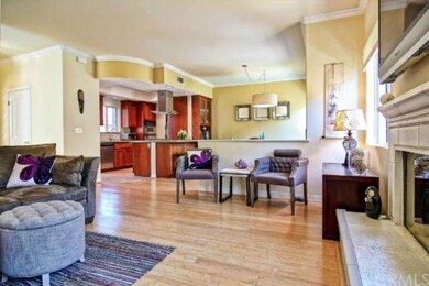 Great open layout - perfect for entertaining - or 