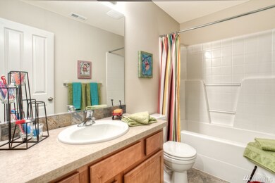 16702 W Hill Dr E unit PW206, Bonney Lake, WA 98391 - photo 6