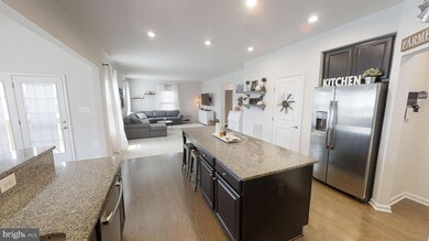 5681 River Shark Ln, Waldorf, MD 20602 - photo 6