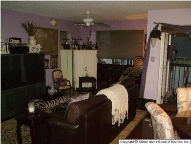 Chestnut Hill at Essex Park unit 4A, Staten Island, NY 10314 - photo 4