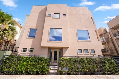 2413 Ralph St unit 12, Houston, TX 77006 - photo 2