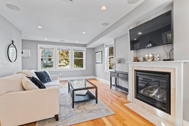 623 E 2nd St unit 2, Boston, MA 02127 - photo 2