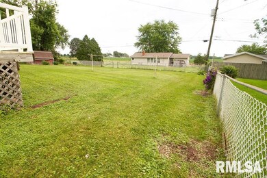 4823 Wisconsin Ave, Davenport, IA 52806 - photo 5