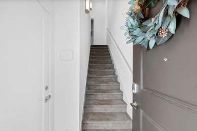 467 Tailoff Ln, Sacramento, CA 95818 - photo 3