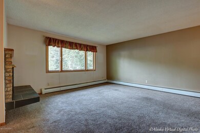 5330 E 42nd Ave, Anchorage, AK 99508 - photo 2
