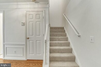 8205 Crossbrook Ct unit 202, Lorton, VA 22079 - photo 2