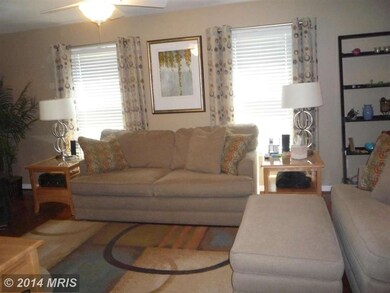 2479 Vineyard Ln, Crofton, MD 21114 - photo 3