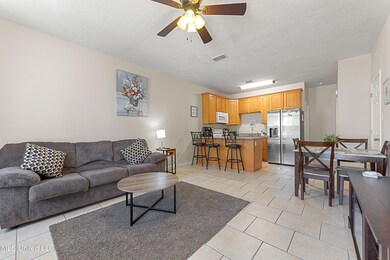 1110 Century Oaks Dr unit A, Gulfport, MS 39507 - photo 5